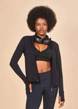 Cargar imagen en el visor de la galería, Gallery: Uv Line Rash Guard Jacket Fem New Fit Black Upf50+