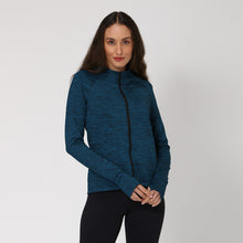 Cargar imagen en el visor de la galería, Model Front: Uv Line Fitness Top Casaco Newfit Petroleo Upf50+