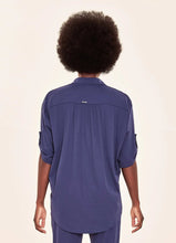 Cargar imagen en el visor de la galería, Model Back: Uv Line Shirtdress Shirt Copa Navy Blue Upf50+