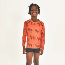 Cargar imagen en el visor de la galería, Model Front: Uv Line Rash Guard Longsleeve Acqua Zebra Inf Upf50+