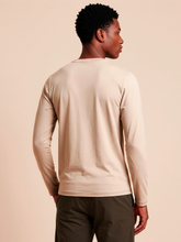 Cargar imagen en el visor de la galería, Model Back: Uv Line T-Shirt For Men Longsleeve New Fit Masc Sand Upf50+