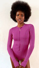 Cargar imagen en el visor de la galería, Product Front: Uv Line One-Piece Swimsuit Macae Magenta Upf50+