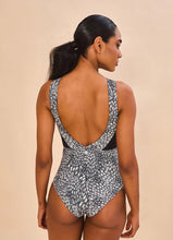 Cargar imagen en el visor de la galería, Image 02: Uv Line One-Piece Swimsuit Verena Asas Upf50+