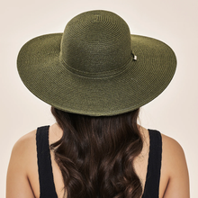 Cargar imagen en el visor de la galería, Model Back: Uv Line Floppy Hat Hat Jurere Imp Fem Green Militar Upf50+