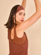 Cargar imagen en el visor de la galería, Image 04: Uv Line Fitness Top Regata Sport Color Fem Marrom Upf50+