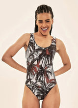 Cargar imagen en el visor de la galería, Gallery: Uv Line One-Piece Swimsuit Coqueiros Bege Upf50+