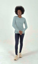 Cargar imagen en el visor de la galería, Product Front: Uv Line Rash Guard Longsleeve Fem New Fit Verde Agua Upf50+