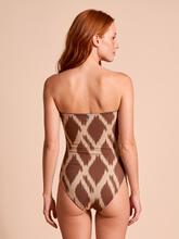 Cargar imagen en el visor de la galería, Model Back: Uv Line One-Piece Swimsuit Bandeau Diamond Upf50+