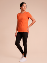 Cargar imagen en el visor de la galería, Image 03: Uv Line Beach Top T-Shirt Uvpro Fem Pitanga Upf50+
