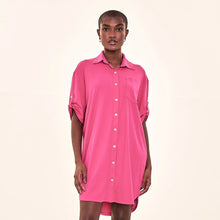 Cargar imagen en el visor de la galería, Image 05: Uv Line Shirtdress Shirtdress Copenhagen Cherry Hot Pink Upf50+