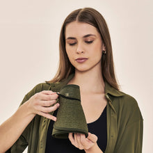 Cargar imagen en el visor de la galería, Image 04: Uv Line Visor Visor Siena Imp Fem Militar Green Upf50+