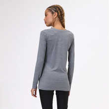 Cargar imagen en el visor de la galería, Model Back: Uv Line Fitness Top Sport Fit Mescla