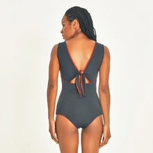 Cargar imagen en el visor de la galería, Image 08: Uv Line One-Piece Mirela Ferrugem Upf50+