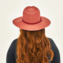 Cargar imagen en el visor de la galería, Model Back: Uv Line Floppy Hat Saint Germain Ferrugem Upf50+