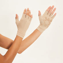 Cargar imagen en el visor de la galería, Image 06: Uv Line Glove Short Gloves Uni Beige Upf50+
