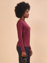 Cargar imagen en el visor de la galería, Image 02: Uv Line Rash Guard Longsleeve Uvpro Vermelho Quimado Upf50+
