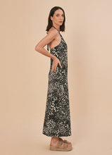 Cargar imagen en el visor de la galería, Image 02: Uv Line Maxi Dresses High-Neck Dress Asas Upf50+
