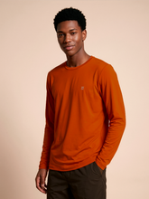 Cargar imagen en el visor de la galería, Gallery: Uv Line Rash Guard Longsleeve Uvpro Brasil Masc Pitanga Upf50+
