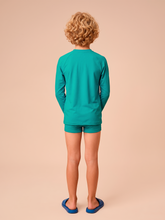 Cargar imagen en el visor de la galería, Model Back: Uv Line Rash Guard Longsleeve Uvpro Kids Green Sea Upf50+
