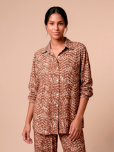 Cargar imagen en el visor de la galería, Gallery: Uv Line Shirtdress Shirt Vitoria Tie Dye Pitanga Upf50+
