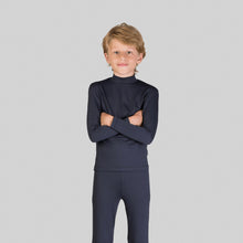 Cargar imagen en el visor de la galería, Model Front: Uv Line Rash Guard Rash Guard Kids High-Neck Black Upf50+
