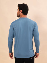 Cargar imagen en el visor de la galería, Model Back: Uv Line Rash Guard Longsleeve Uvpro Masc Indigo Upf50+
