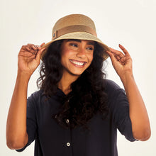 Cargar imagen en el visor de la galería, Image 04: Uv Line Bucket Hat Cap-Ferrat Kaki Upf50+
