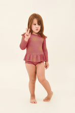 Cargar imagen en el visor de la galería, Model Front: Uv Line Baby Swimwear Baby Shine Malva Up50+
