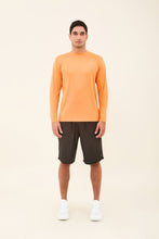 Cargar imagen en el visor de la galería, Model Front: Uv Line Rash Guard Longsleeve Uvpro Masc Orange Upf50+
