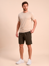 Cargar imagen en el visor de la galería, Model Front: Uv Line Short For Men / Bermuda Shorts New Fit Masc Brown Upf50+
