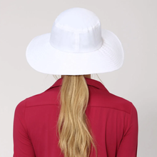 Cargar imagen en el visor de la galería, Model Back: Uv Line Floppy Hat Hat Lyon Nac L Fem White Upf50+
