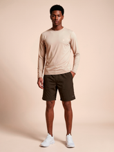 Cargar imagen en el visor de la galería, Model Front: Uv Line T-Shirt For Men Longsleeve New Fit Masc Sand Upf50+
