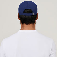 Cargar imagen en el visor de la galería, Model Back: Uv Line Caps Cap Uv Pro Masc Navy Blue Upf50+

