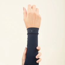 Cargar imagen en el visor de la galería, Image 05: Uv Line Glove Sun-Protection Sleeve Navy Upf50+
