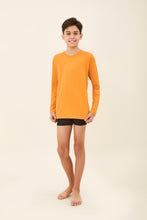 Cargar imagen en el visor de la galería, Model Front: Uv Line Rash Guard Longsleeve Uvpro Kids Orange Upf50+
