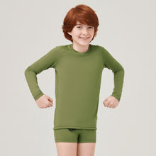 Cargar imagen en el visor de la galería, Image 02: Uv Line Rash Guard Longsleeve Uvrpo Inf Verde Militar Upf50+
