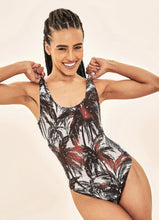 Cargar imagen en el visor de la galería, Model Front: Uv Line One-Piece Swimsuit Coqueiros Bege Upf50+
