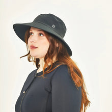 Cargar imagen en el visor de la galería, Image 03: Uv Line Floppy Hat Hat Lyon Nac L Fem Black Upf50+
