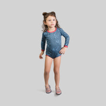 Cargar imagen en el visor de la galería, Image 11: Uv Line Baby Swimwear Macaquinho Baby Listras Upf50+
