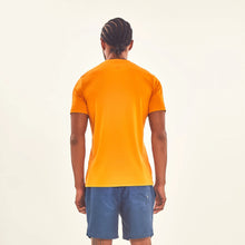 Cargar imagen en el visor de la galería, Model Back: Uv Line T-Shirt For Men T-Shirt Sport Fit Orange Upf50+

