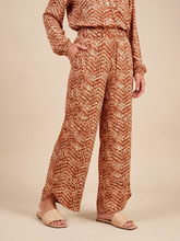 Cargar imagen en el visor de la galería, Gallery: Uv Line Beach Trousers Pants Meia Lua Tie Dye Pitanga Upf50+
