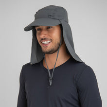 Cargar imagen en el visor de la galería, Model Front: Uv Line Flap Hat Cap Leg Atacama 2021 Masc Grey Upf50+
