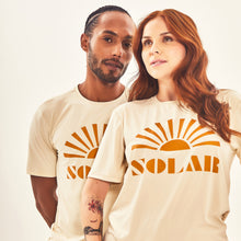 Cargar imagen en el visor de la galería, Gallery: Uv Line Fitness Top T-Shirt Solar Off White Upf50+

