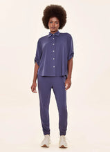 Cargar imagen en el visor de la galería, Model Front: Uv Line Shirtdress Shirt Copa Navy Blue Upf50+

