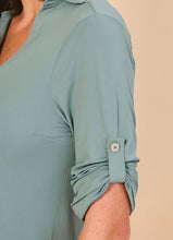 Cargar imagen en el visor de la galería, Image 04: Uv Line Shirtdress Shirtdress Copenhagen Water Green Upf50+

