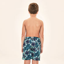 Cargar imagen en el visor de la galería, Model Back: Uv Line Boy's Swimwear Shorts Aqua Hibiscus Kids Upf50+
