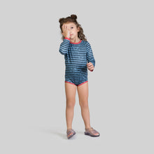 Cargar imagen en el visor de la galería, Image 09: Uv Line Baby Swimwear Macaquinho Baby Listras Upf50+
