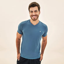 Cargar imagen en el visor de la galería, Model Front: Uv Line T-Shirt For Men T-Shirt Sport Fit Aco
