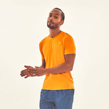 Cargar imagen en el visor de la galería, Model Front: Uv Line T-Shirt For Men T-Shirt Sport Fit Orange Upf50+
