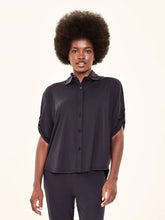 Cargar imagen en el visor de la galería, Gallery: Uv Line Shirtdress Shirt Copa Black Upf50+

